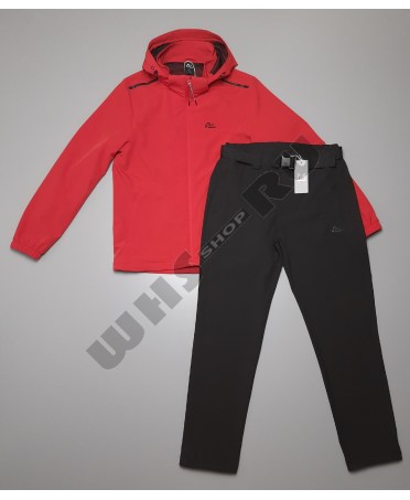 Спортивный костюм...