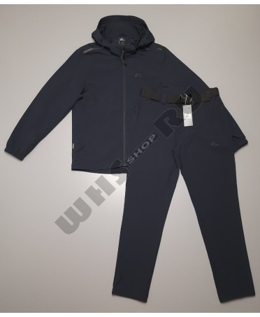 Спортивный костюм...